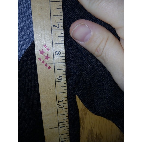 INC Argyle Sweater Mens Size Medium V-Neck Black & Gray 40×27 Merino Wool Blend - Picture 8 of 11